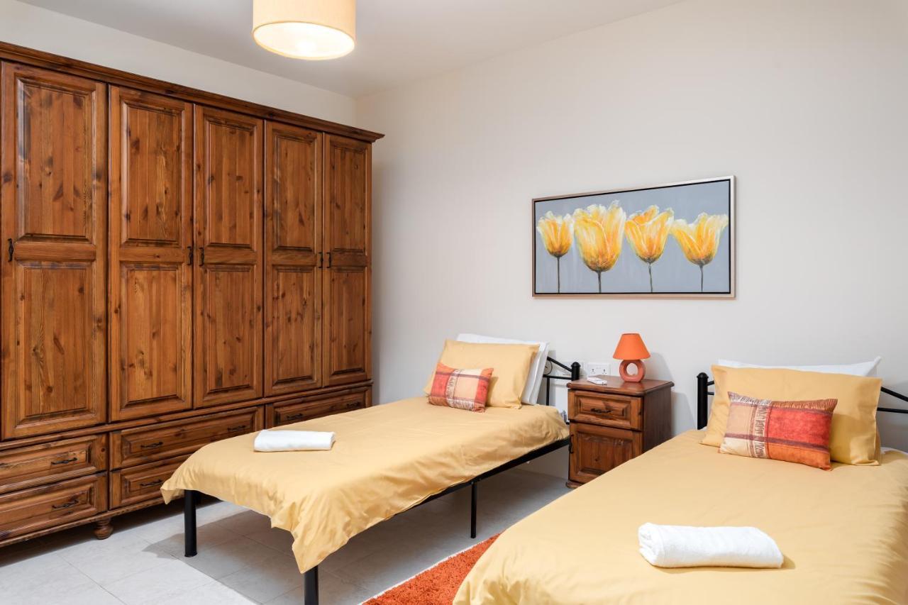 Spacious, Bright & Cosy 2 Bedroom 2 Bathroom Apartment - Msida Uni Heights Exteriör bild